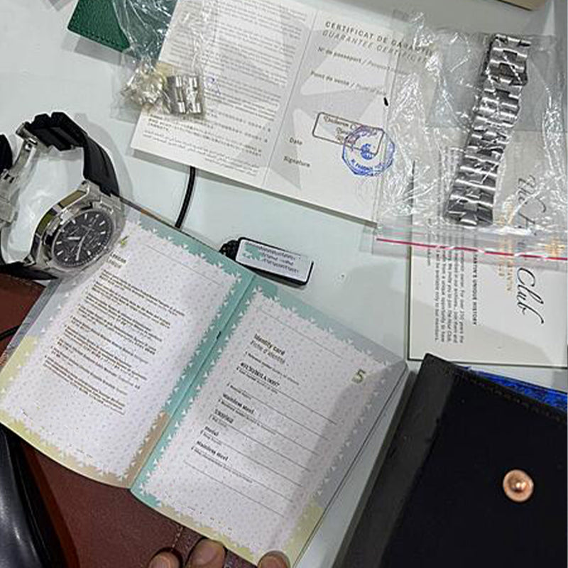 Overseas Chronograp 42mm Black Dial - 49150/B01A-9097