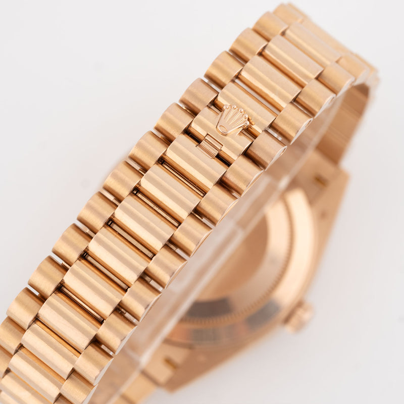 Day-Date 40mm White Roman Dial LC100 2019 - 228235